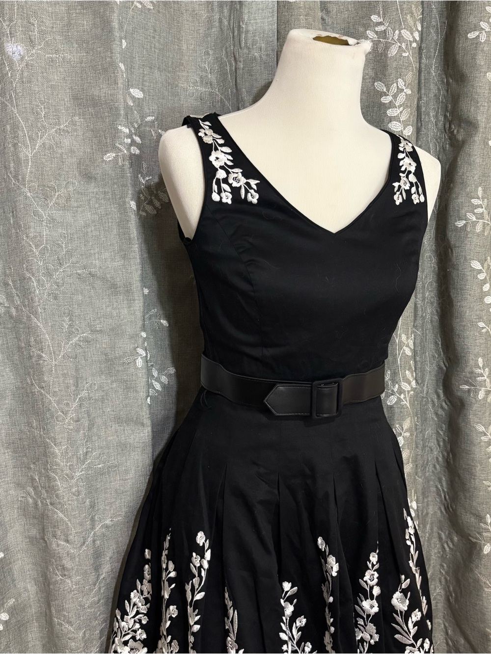 White House Black Market Black Dress with White Floral Embroidery - Picture 2 of 5